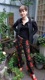 damen-secondhandladen-muenchen-fashion-and-fantasy-annette-schlagheck-impressionen-800w-20180623_181732